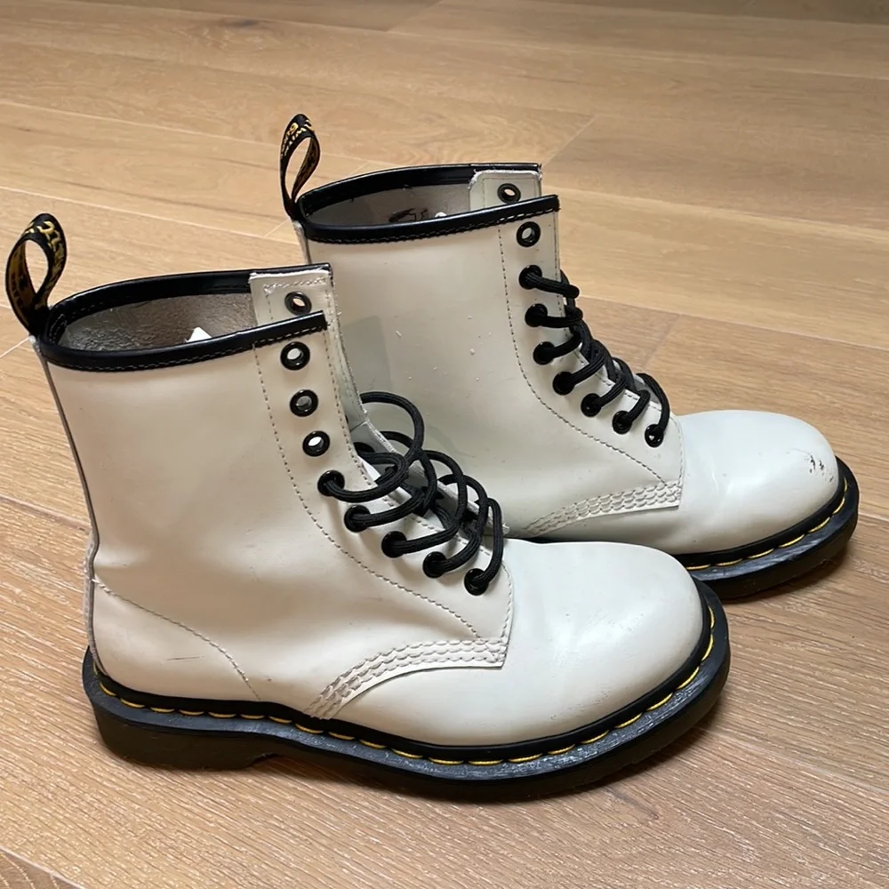 COPY - White Doc Martens lace up boots - Picture 4 of 7